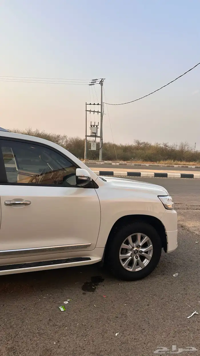 لاندكروزر GXR 2018 مخزن 5