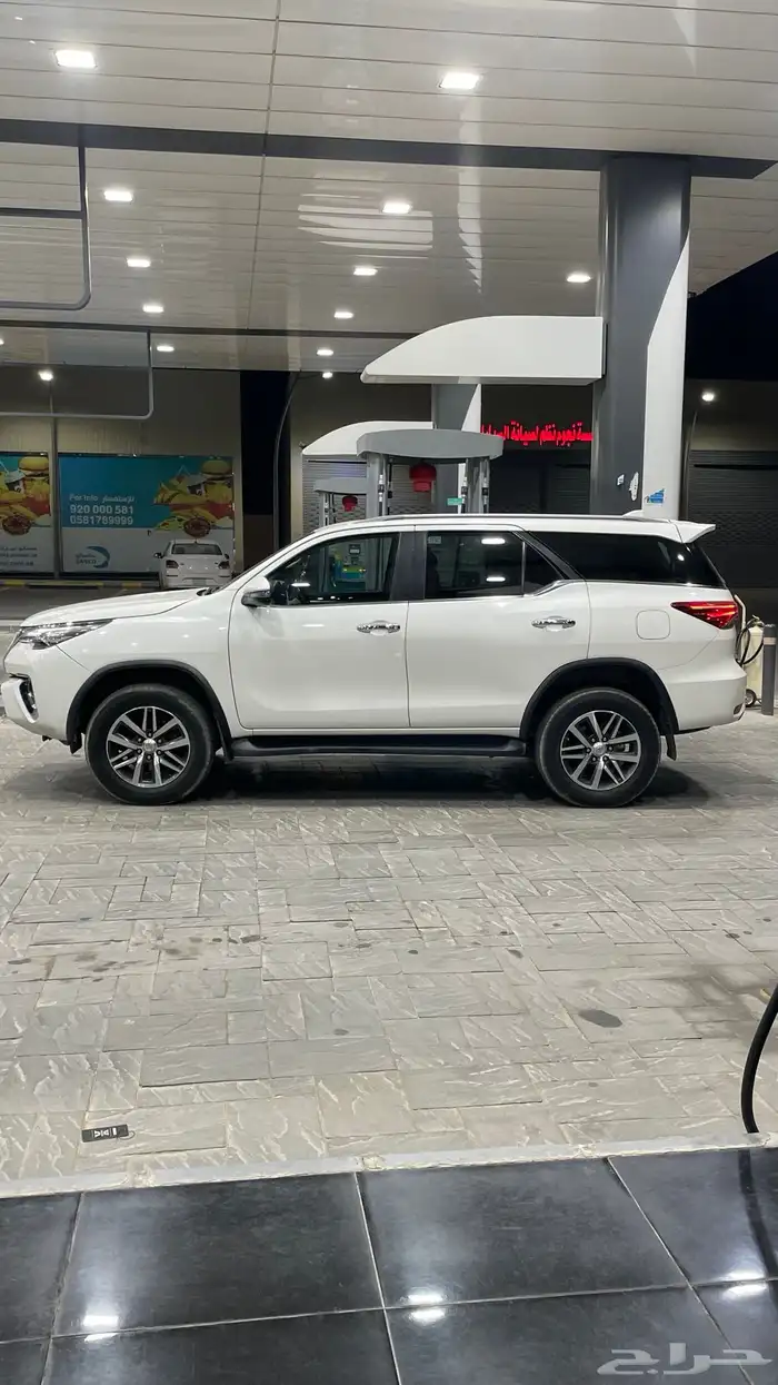 فورتشنر ديزل مكينه كبيرة 2019 للبيع 4