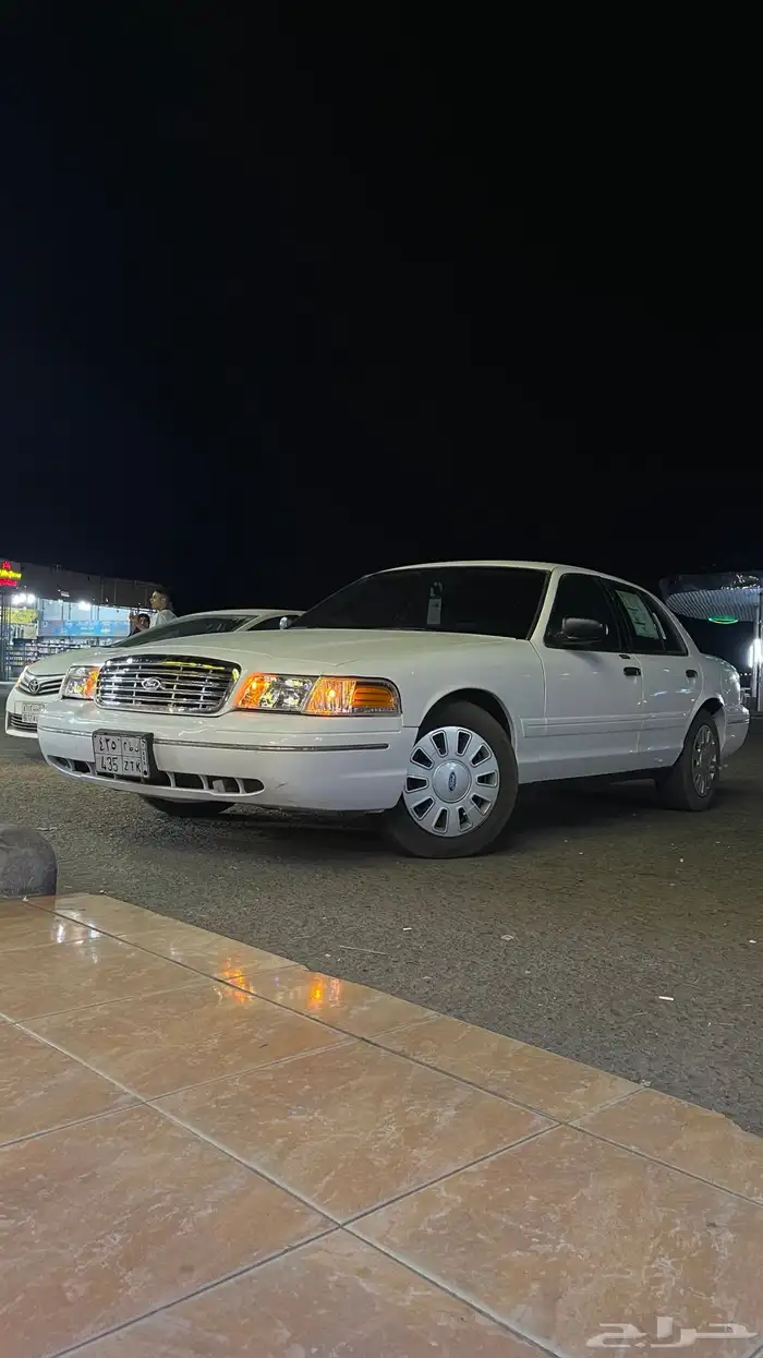 فورد فكتوريا 2003 مفحوص ومجدد نظيف لايشكو من اي شي 0