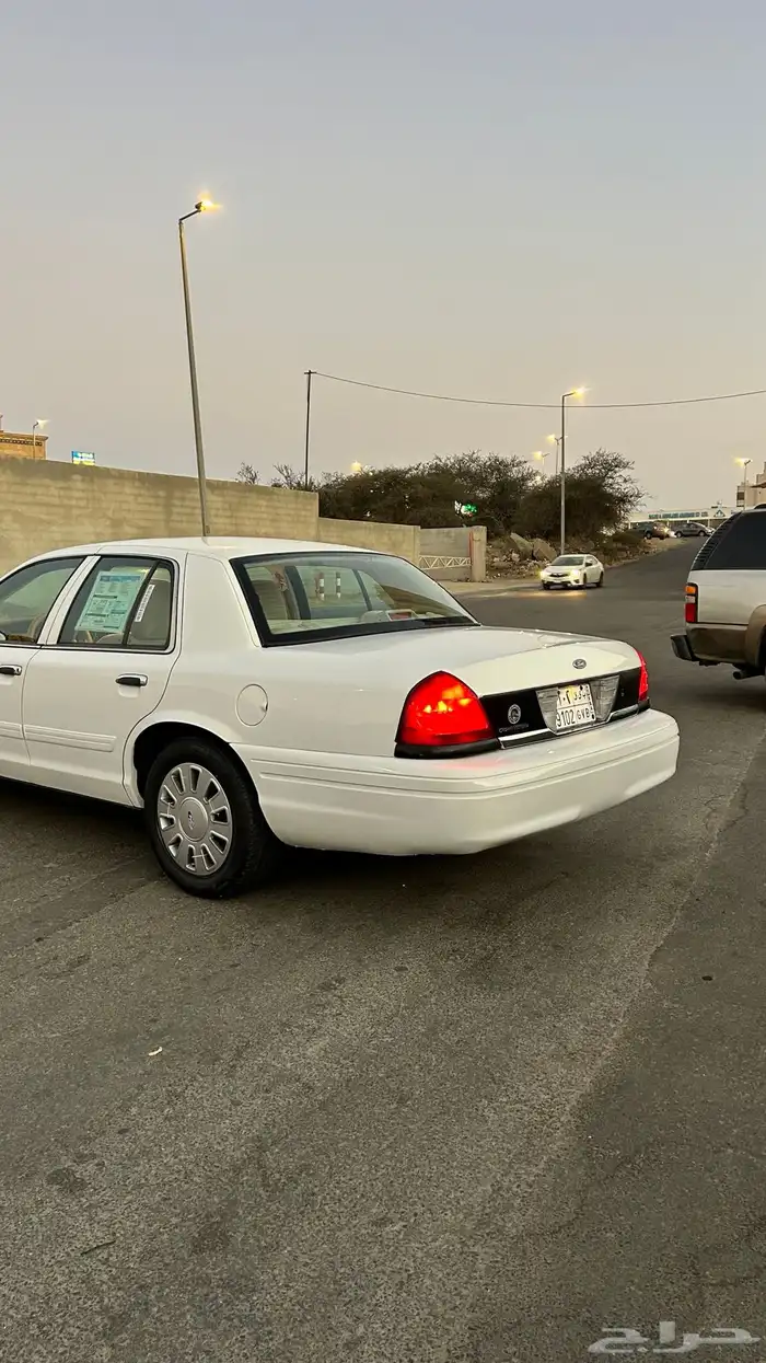 فورد فكتوريا 2012 ماشي 258 رقم 2 1