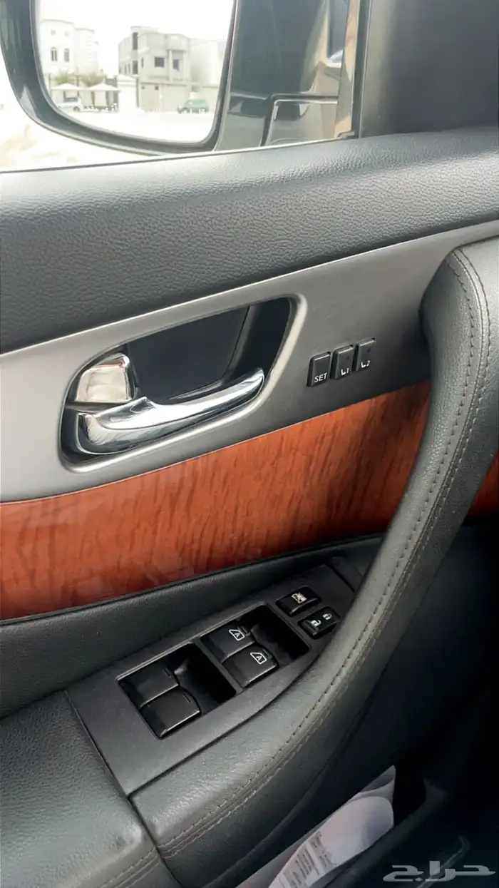 انفنتي Qx70 (مخزن) 16