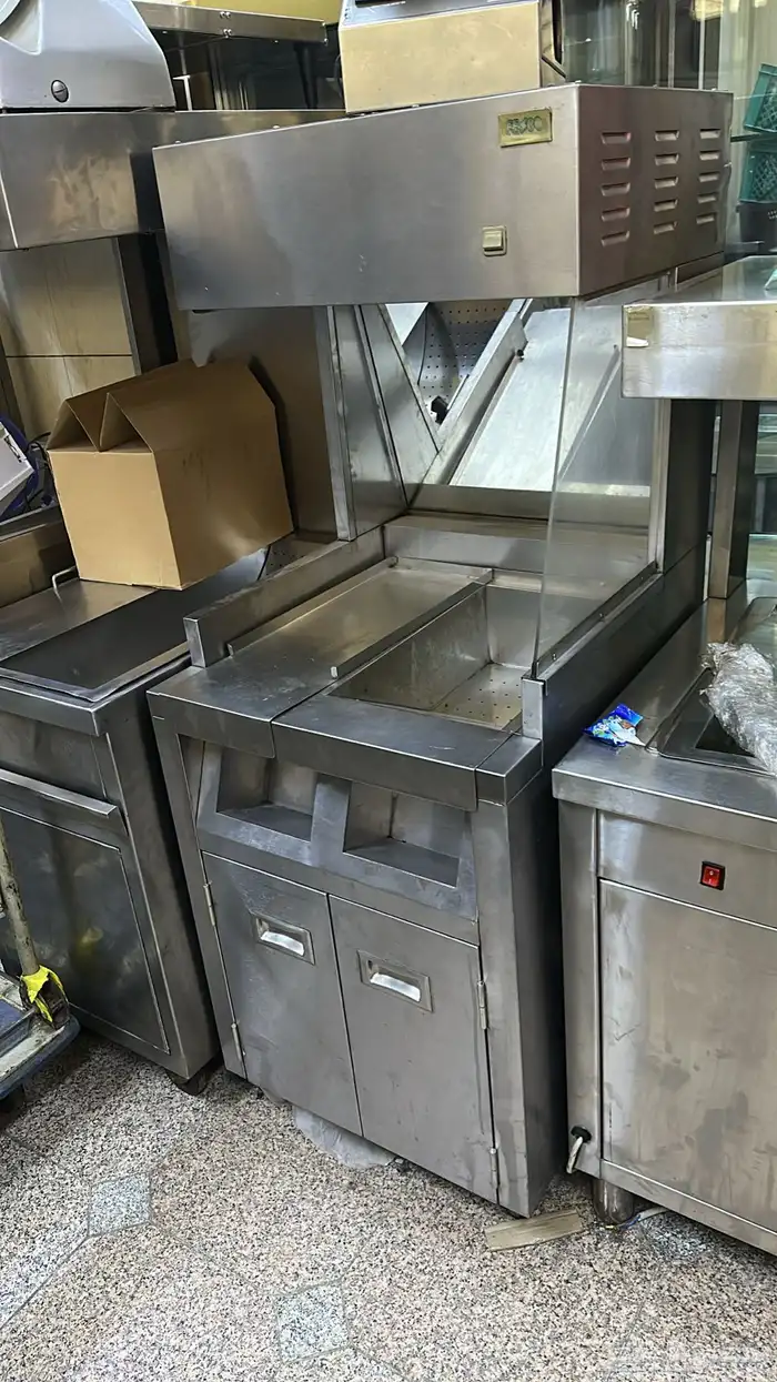 بيع جميع معدات المطاعم والمخابز والكفيهات المستعمله شبه جد 63