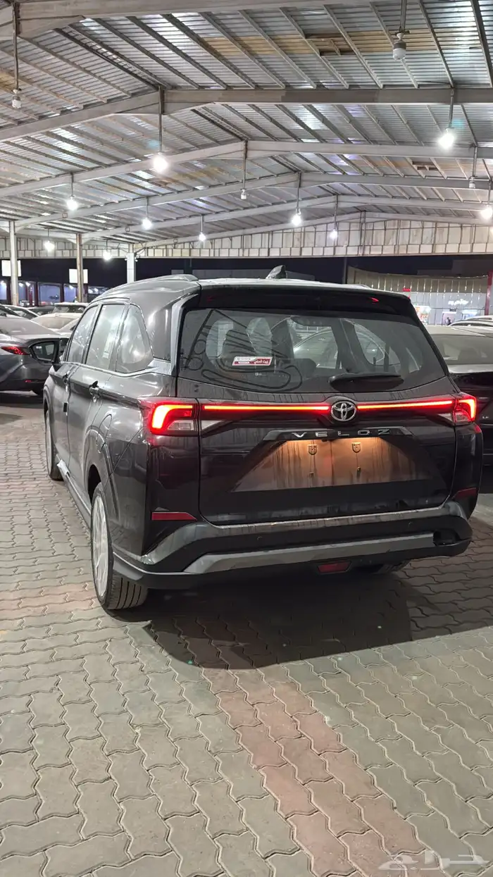 تويوتا فيلوز فئة GLX بنزين 2025 3