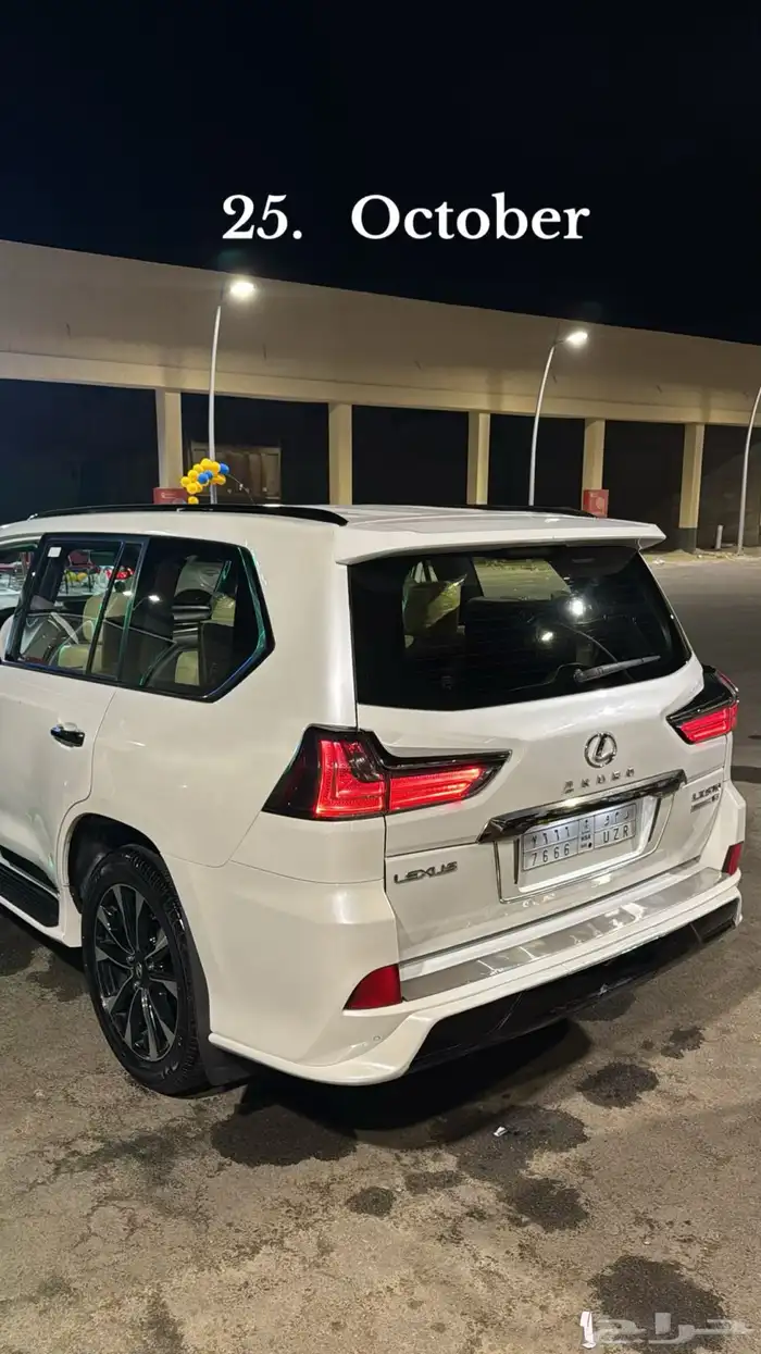 جيب لكزس 2016 محول 2021 بلاك اديشن ممشى 300 قابل لزياده 3