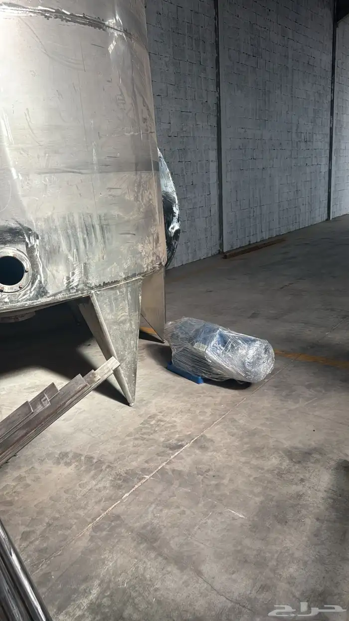 خلاطات 6 طن و15 طن كامل بجميع أغراضها جديده لم تستخدم 11