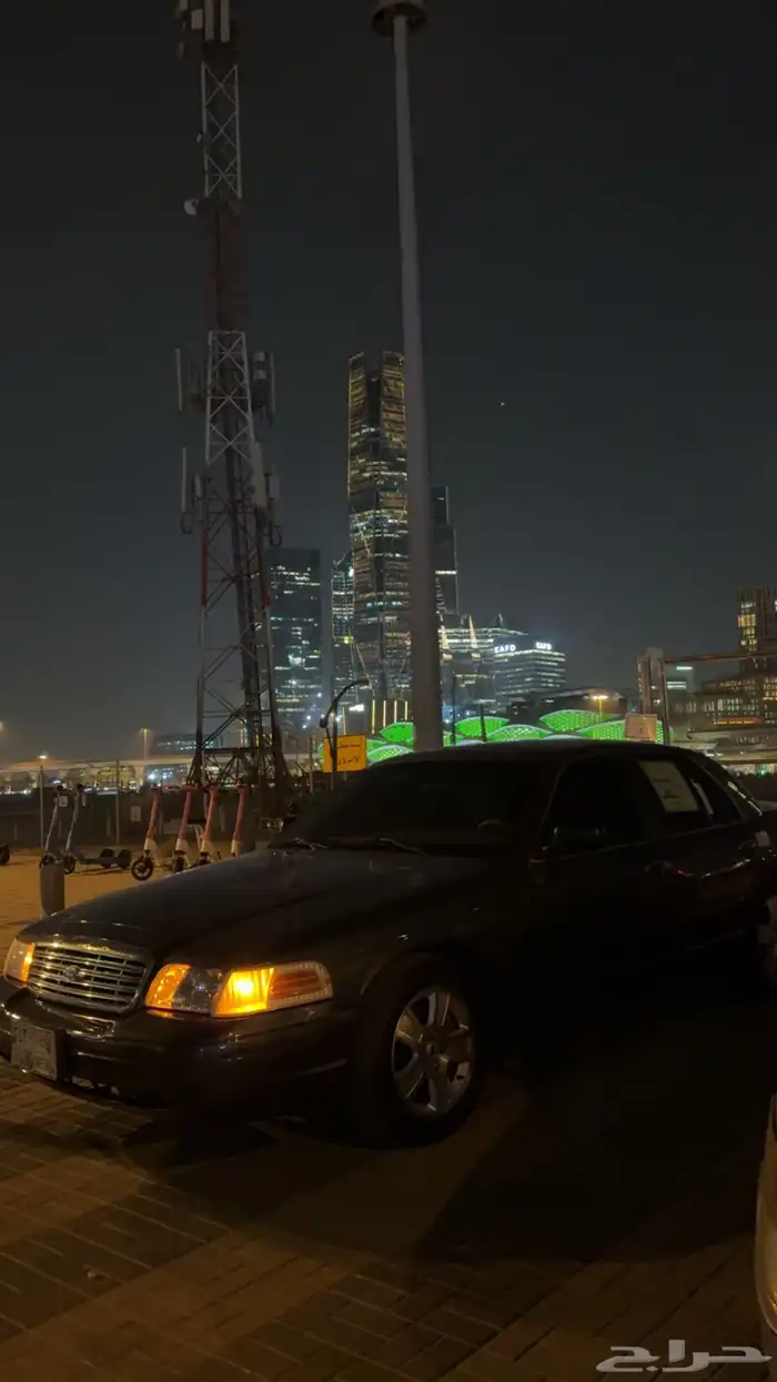 فورد كراون فكتوريا 5