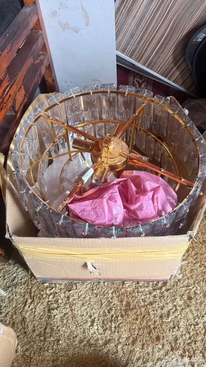 ثريا جديده غير مستعمله بكرتونها 5 ادوار 2