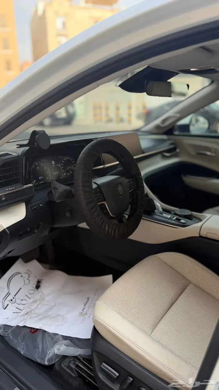 تويوتا كراون 2023 ابيض بريميوم منوة المستخدم 12