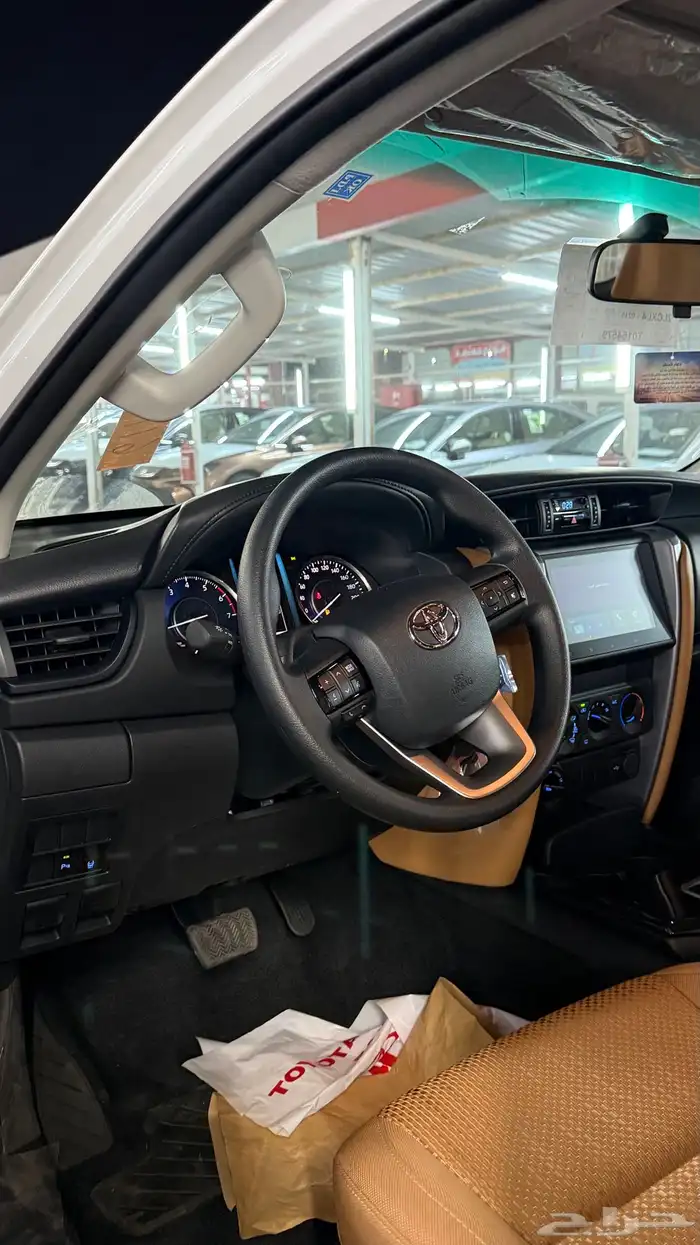 تويوتا فوتشنر بنزين4سلندر دبل 2026 كاش وتقسيط 9