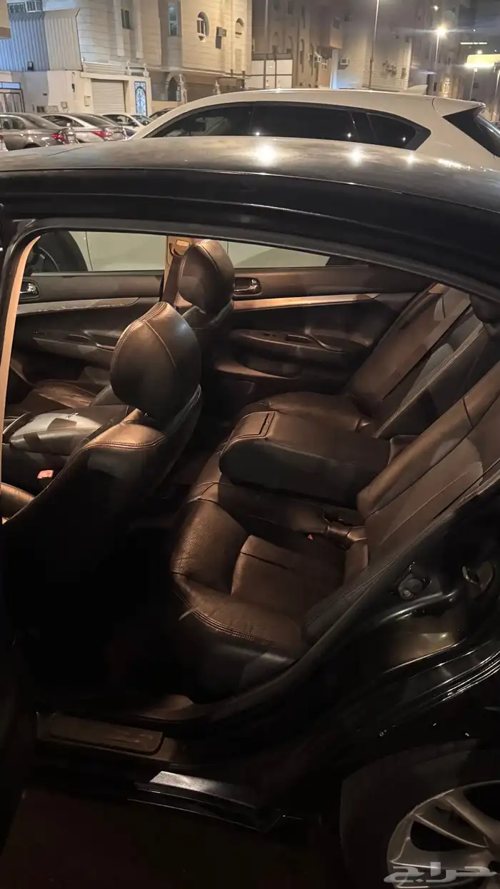 انفينتي g37 2010 11