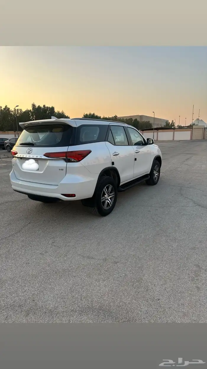 فورتشنر 2023 ماشي 26 الف 4