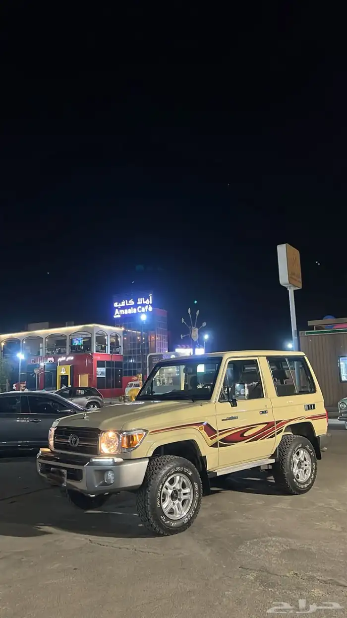 جنوط الحميد معها أكوابها كفرات ماكسس الكفر تاريخ 25 1