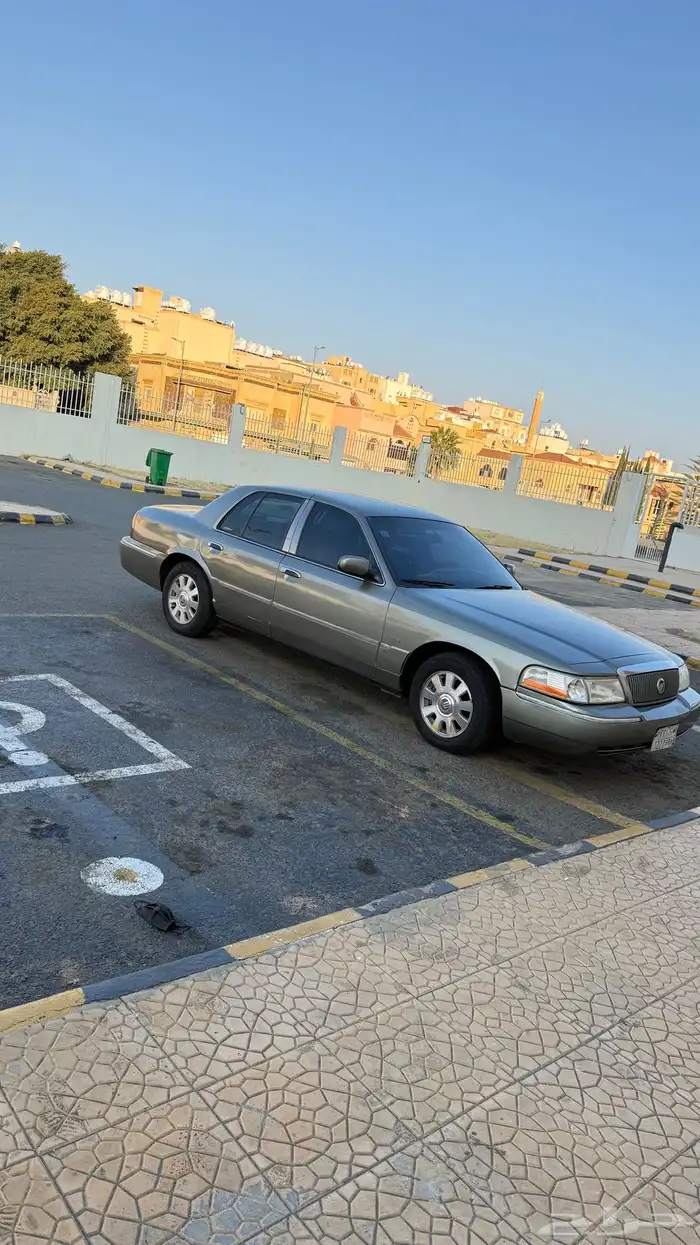 فورد قراند ماركيز 2004 2