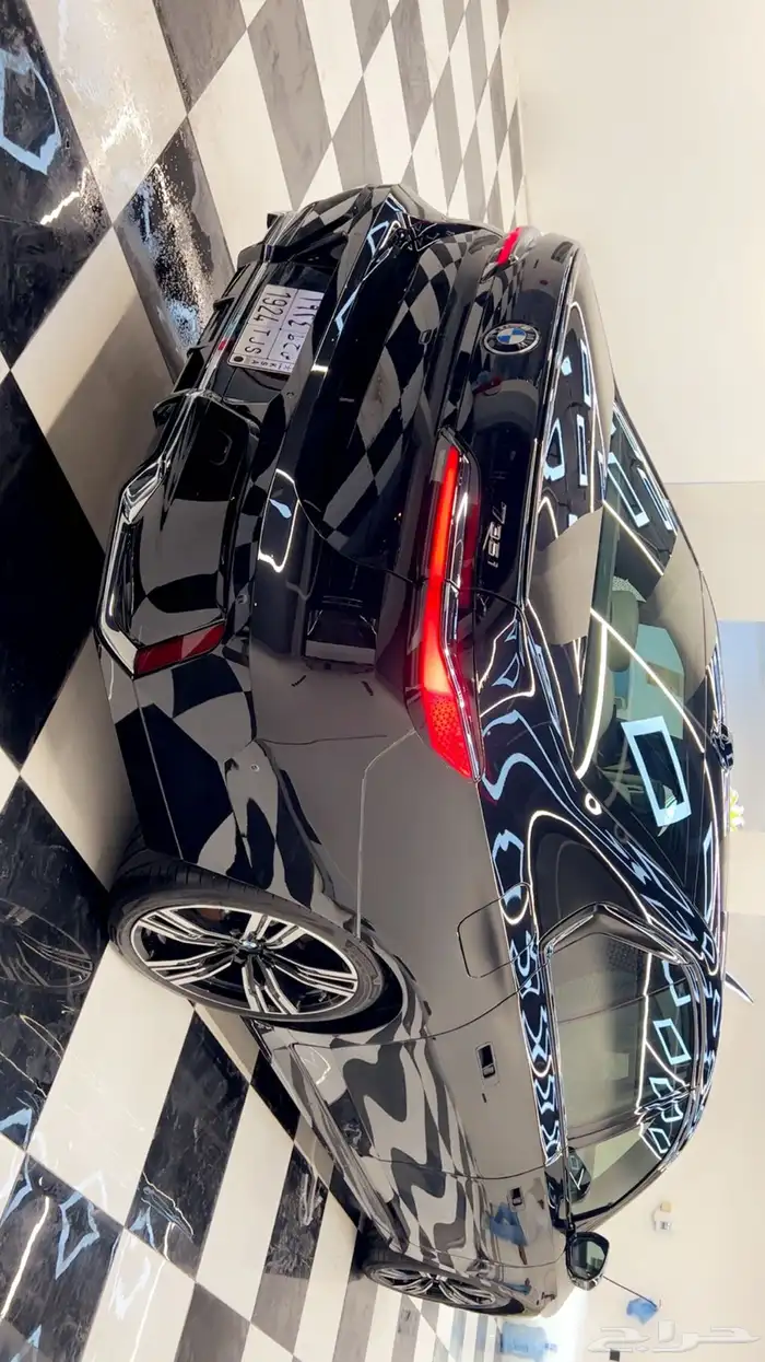 BMW للإيجار 4