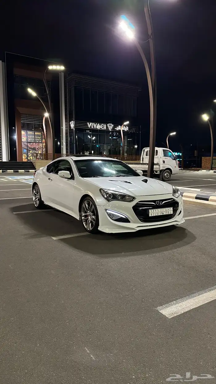 جنسس كوبيه g70 2014 1