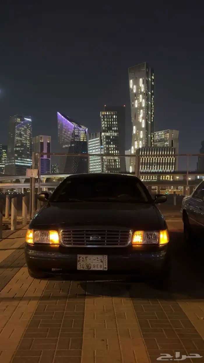 فورد فكتوريا موديل2011 4