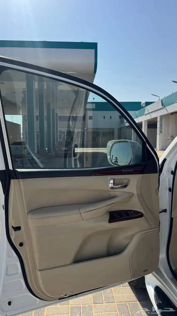 لكزس 2015 بريمي 18