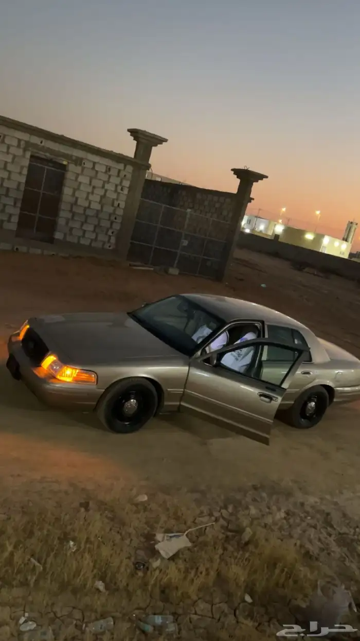 فورد بوليسي 2003 3