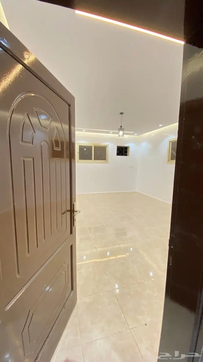 شقة للايجار حي المصيف الاول 22