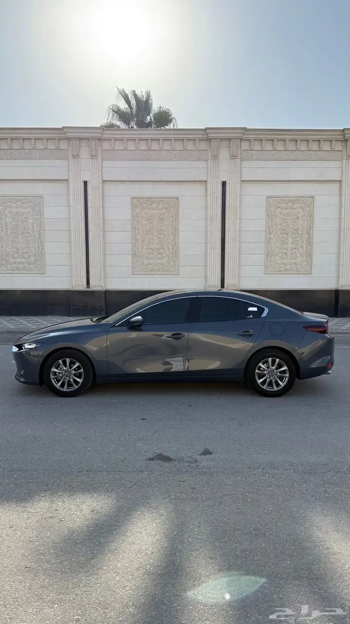 للبيع مازدا 3 2024 - عداد 74 الف 2