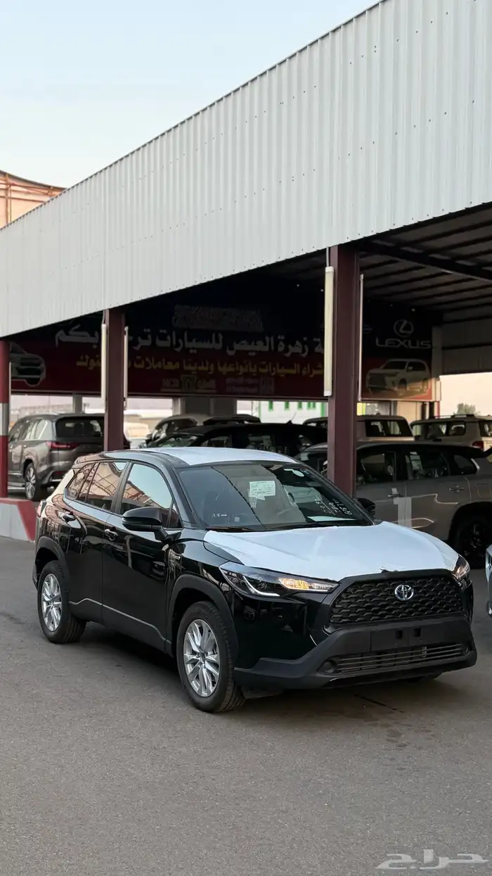تويوتا كرولا كروس 2024 فئه الاستاندر 77500 شامل الضريبه 2
