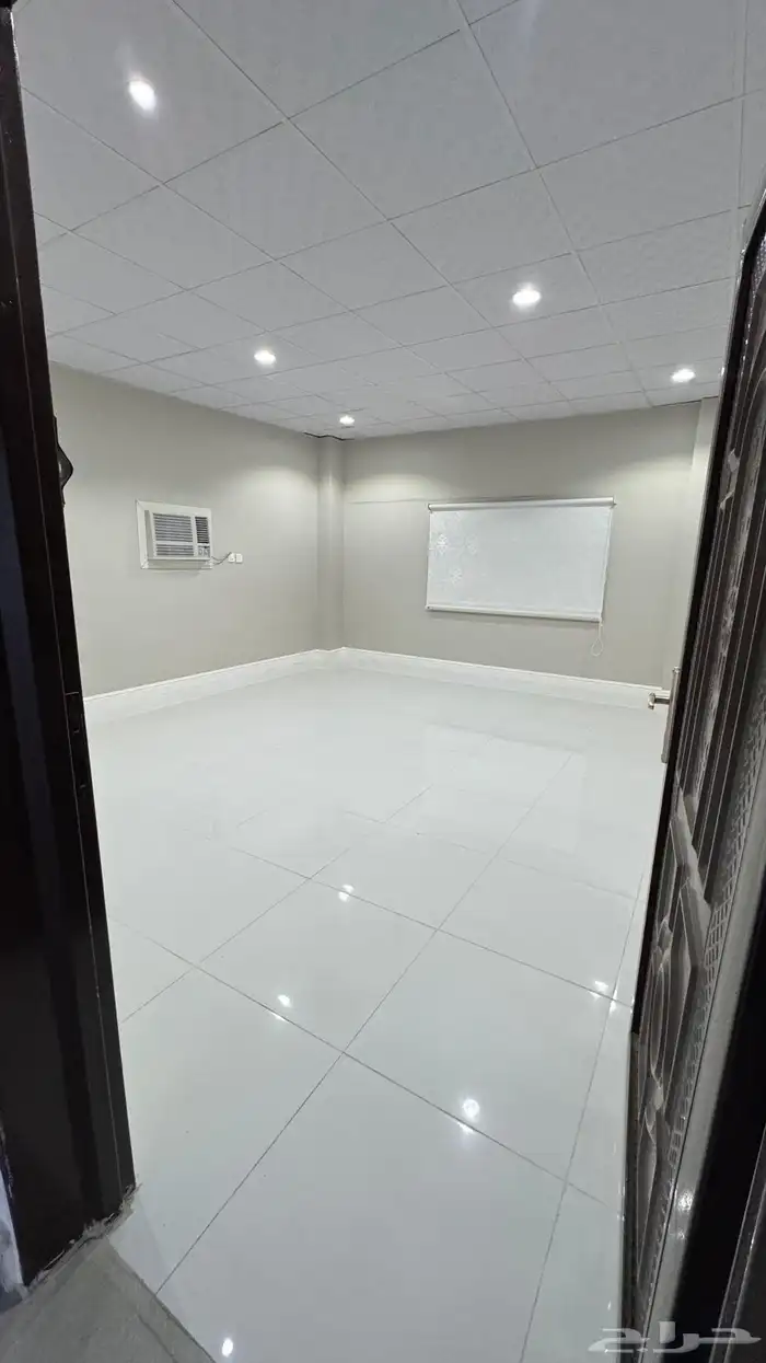 غرف عزاب جديدة للإيجار 0