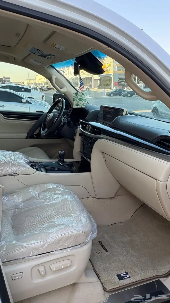 لكزس 2021 فل كامل 8