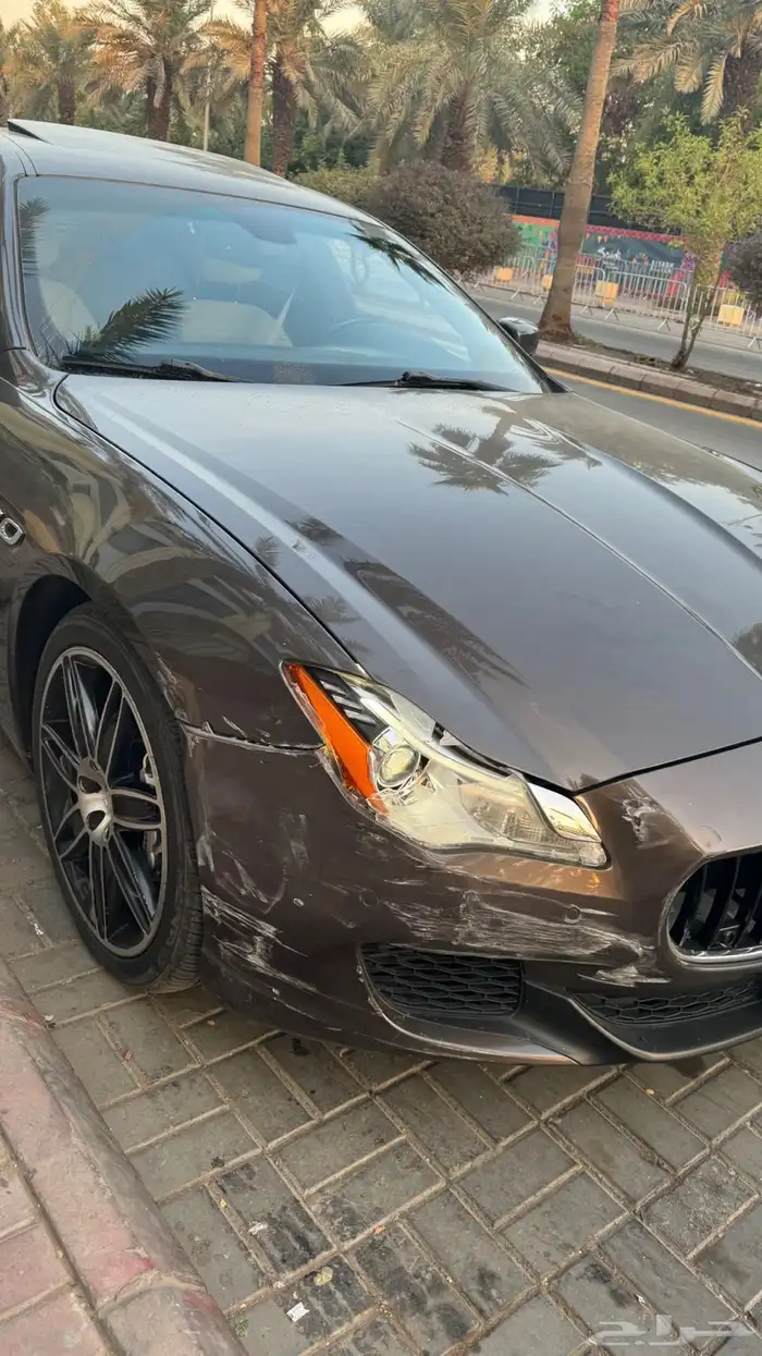 للبيع مازيراتي كواترو موديل 2016 فيها دقة خفيفة مصدوم 5