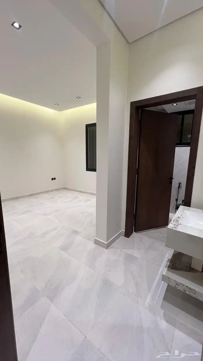 شقه للبيع في الوسام 6