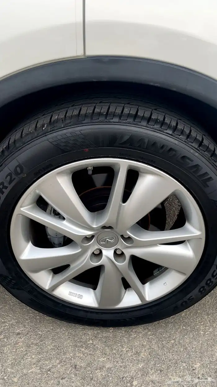 انفنتي Qx70 (مخزن) 11