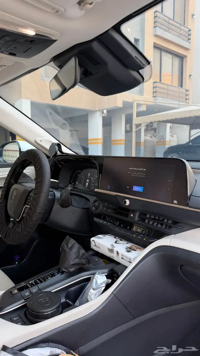 تويوتا كراون 2023 ابيض بريميوم منوة المستخدم 9