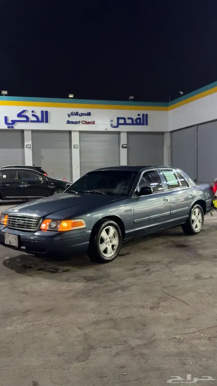 فورد كراون فكتوريا 1