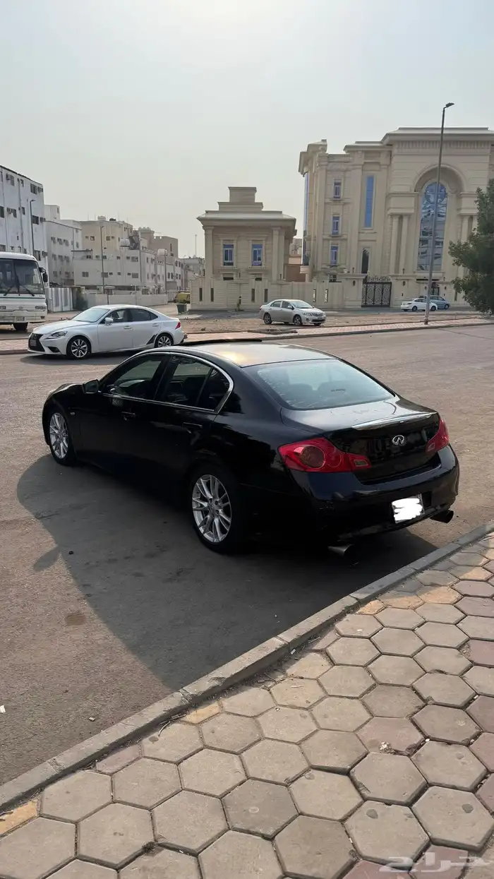 انفينتي g37 2010 5