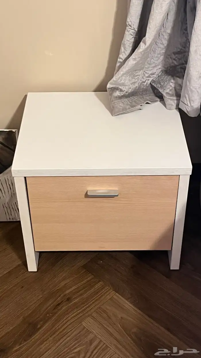 كومدينه للبيع شبه جديد 0