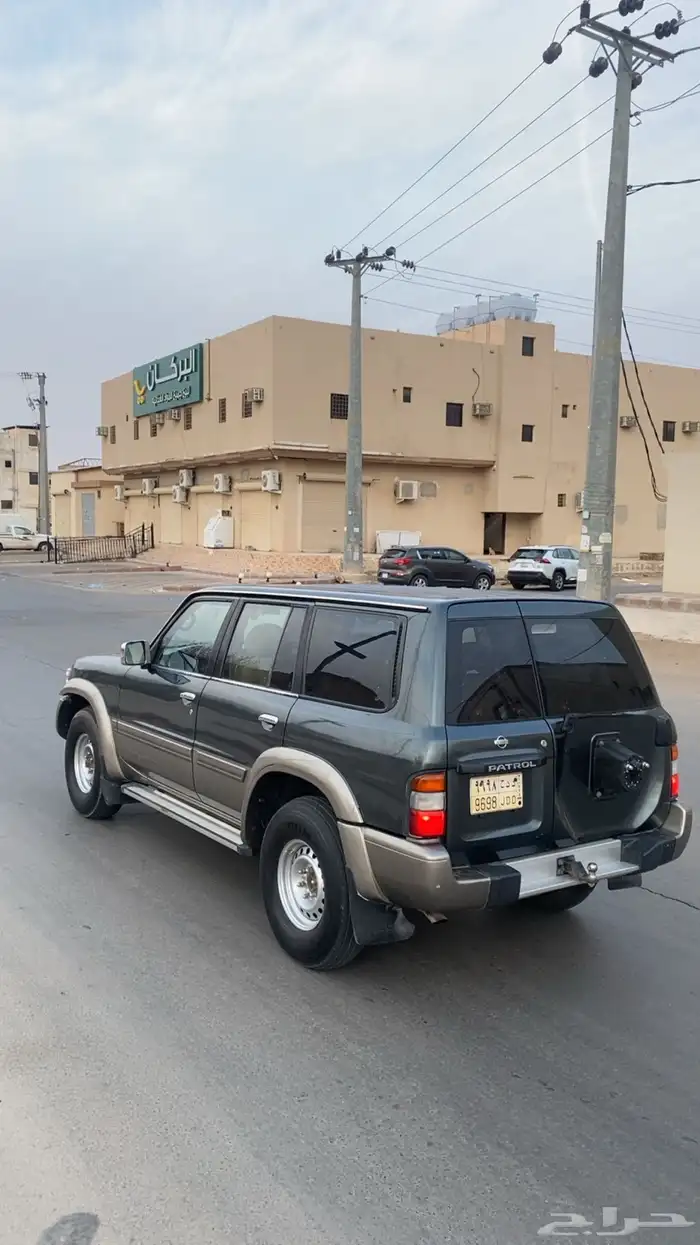 جيب نيسان موديل 98 فول كامل 3