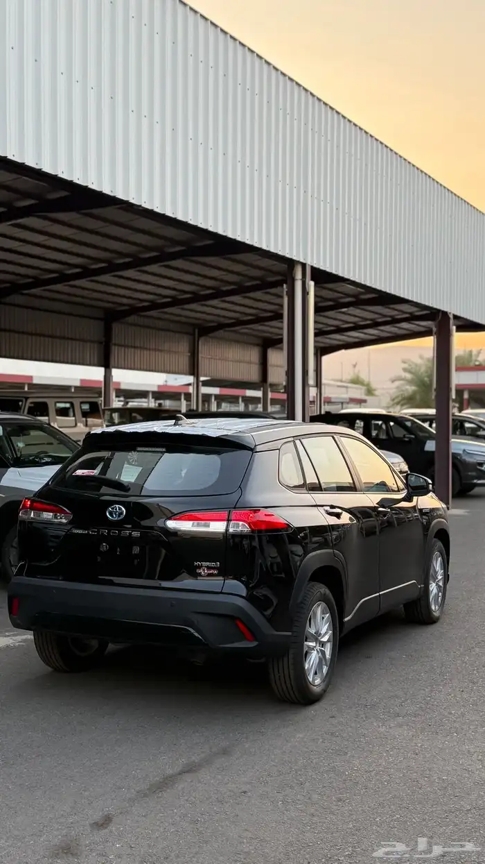 تويوتا كرولا كروس 2024 فئه الاستاندر 77500 شامل الضريبه 4