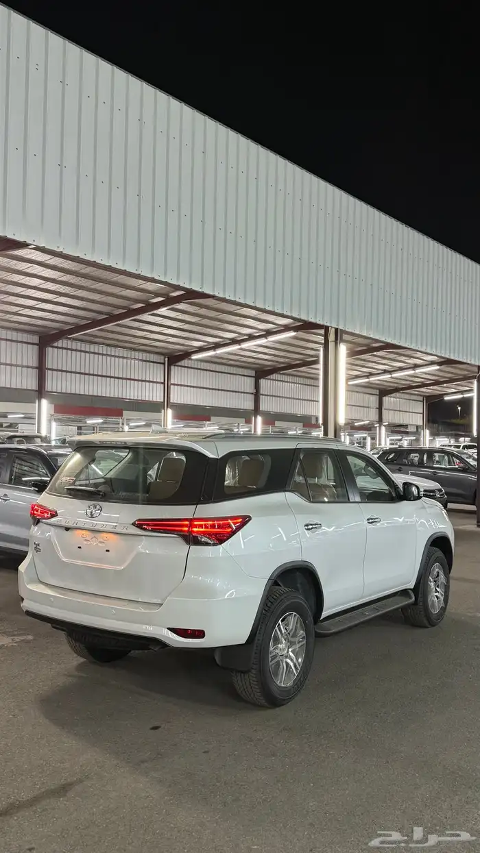 تويوتا فوتشنر بنزين4سلندر دبل 2026 كاش وتقسيط 5