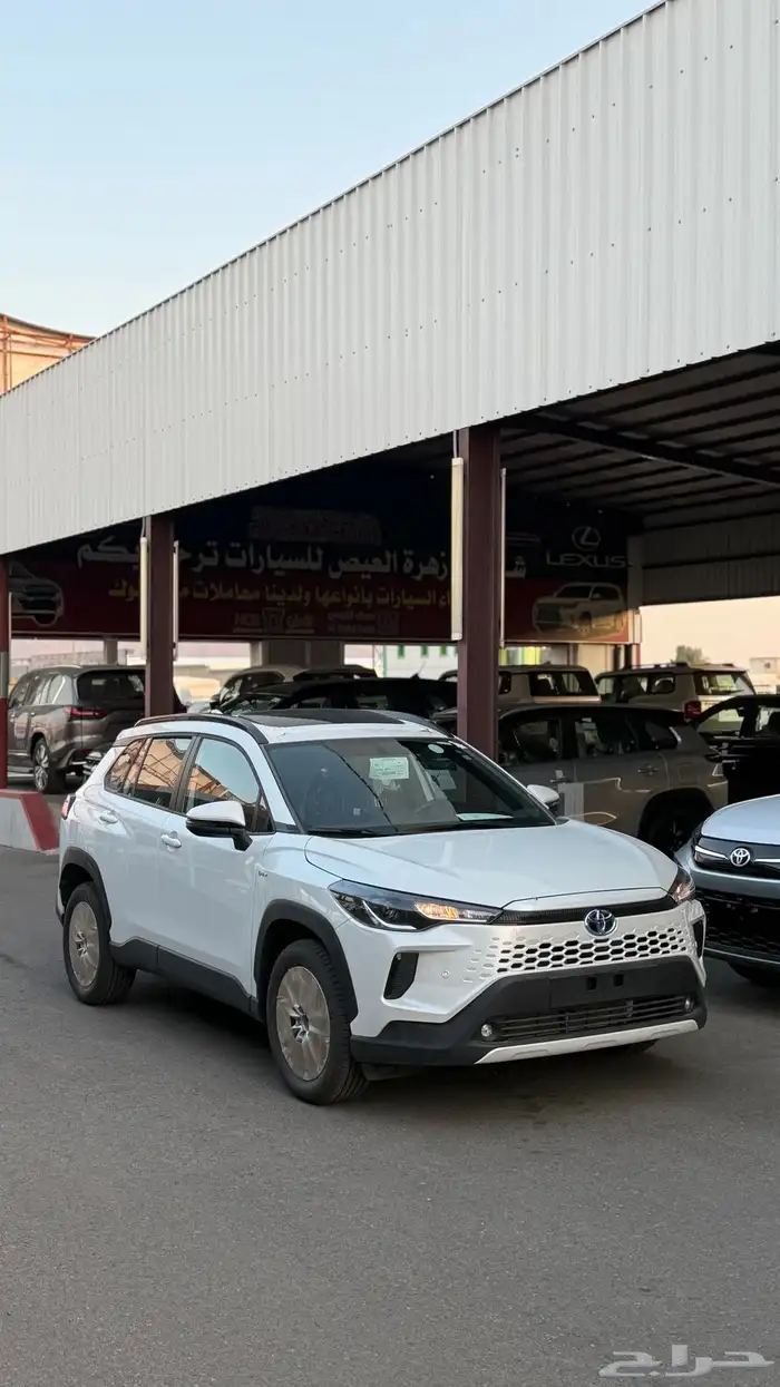 تويوتا كورلا كروس XLEهايبرد 2025 كاش وتقسيط 2