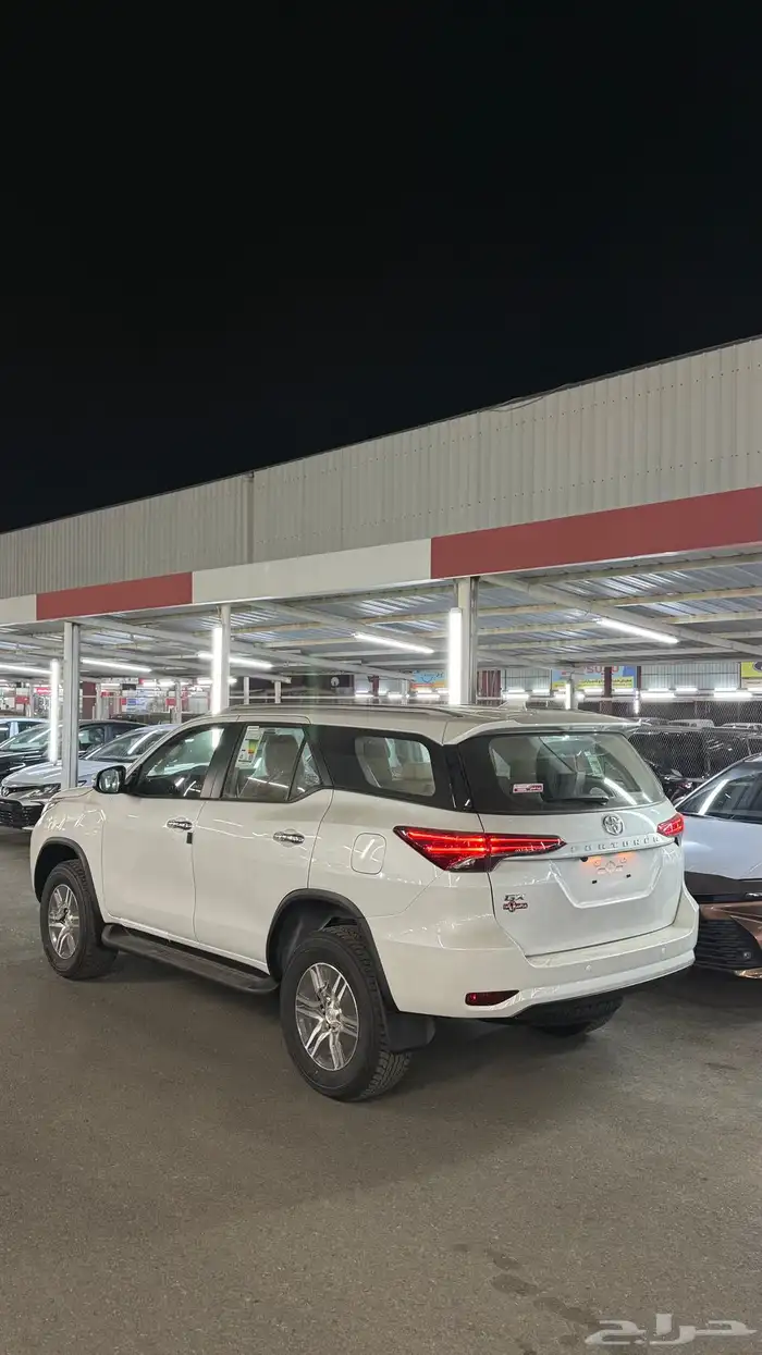 تويوتا فوتشنر بنزين4سلندر دبل 2026 كاش وتقسيط 7