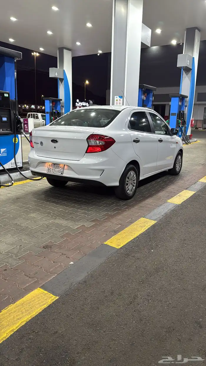 فورد فيجو نضيف جدا 2