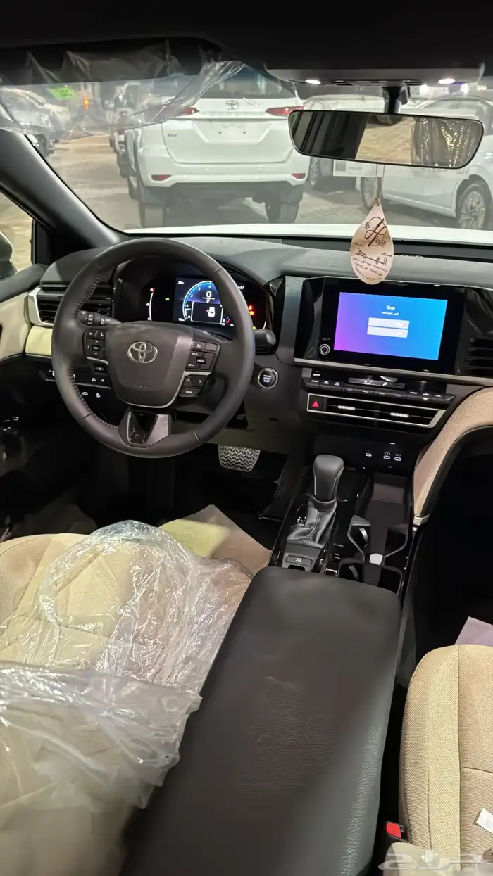 تويوتا كامري LE بنزين 2025 5