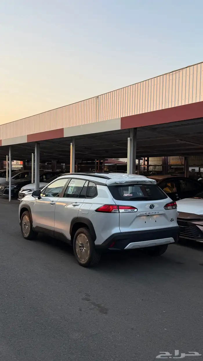 تويوتا كورلا كروس XLEهايبرد 2025 كاش وتقسيط 6
