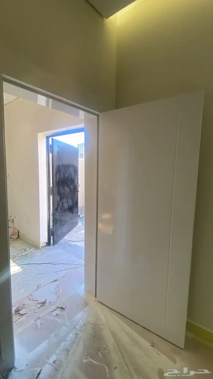 دهان ابواب ودواليب خشب وابواب حديد وسيارات فقط من غير جدران 0