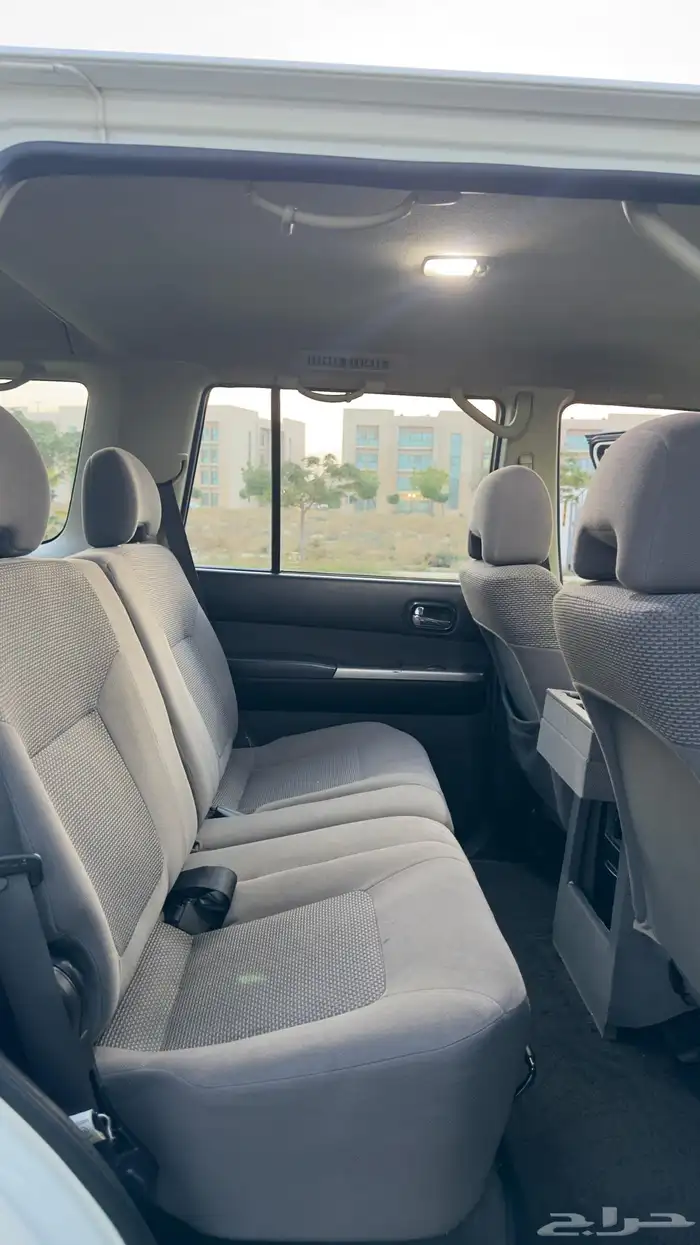 جيب سفاري نظيف قير عادي 18