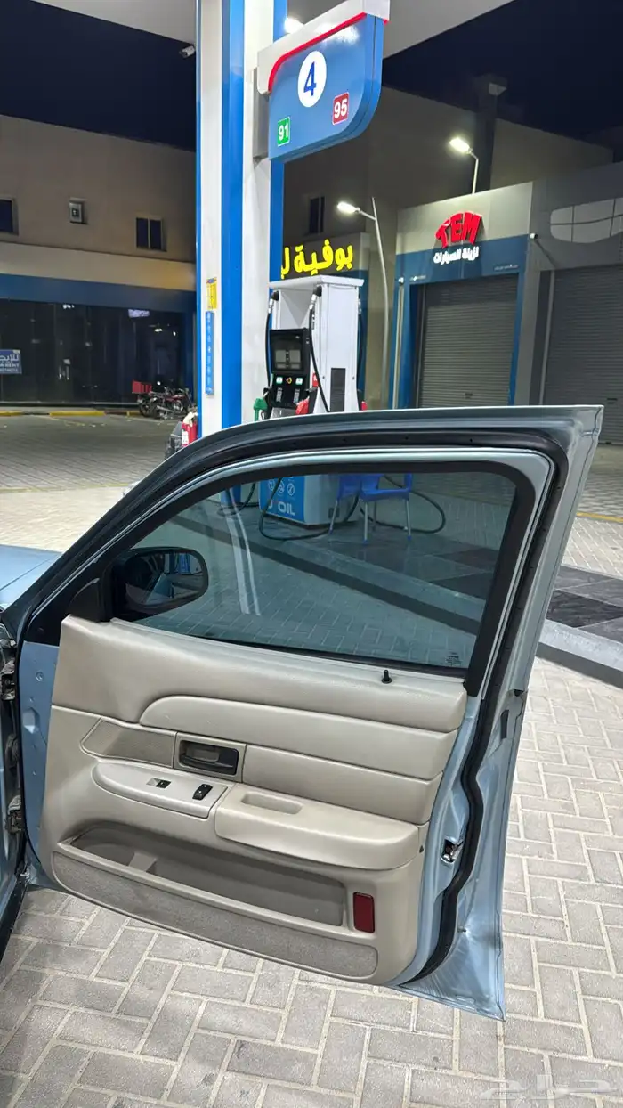 فورد فكتوريا 15