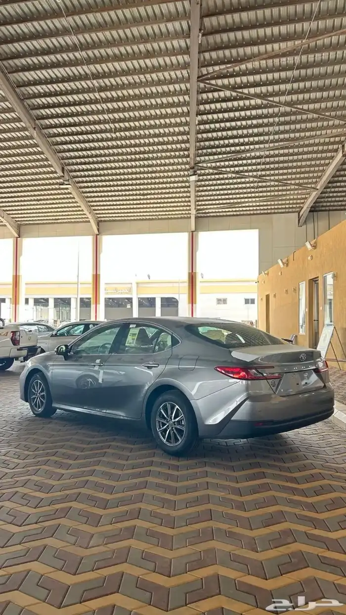 تويوتا كامري إستاندر بنزين 2025 بأقل سعر 4