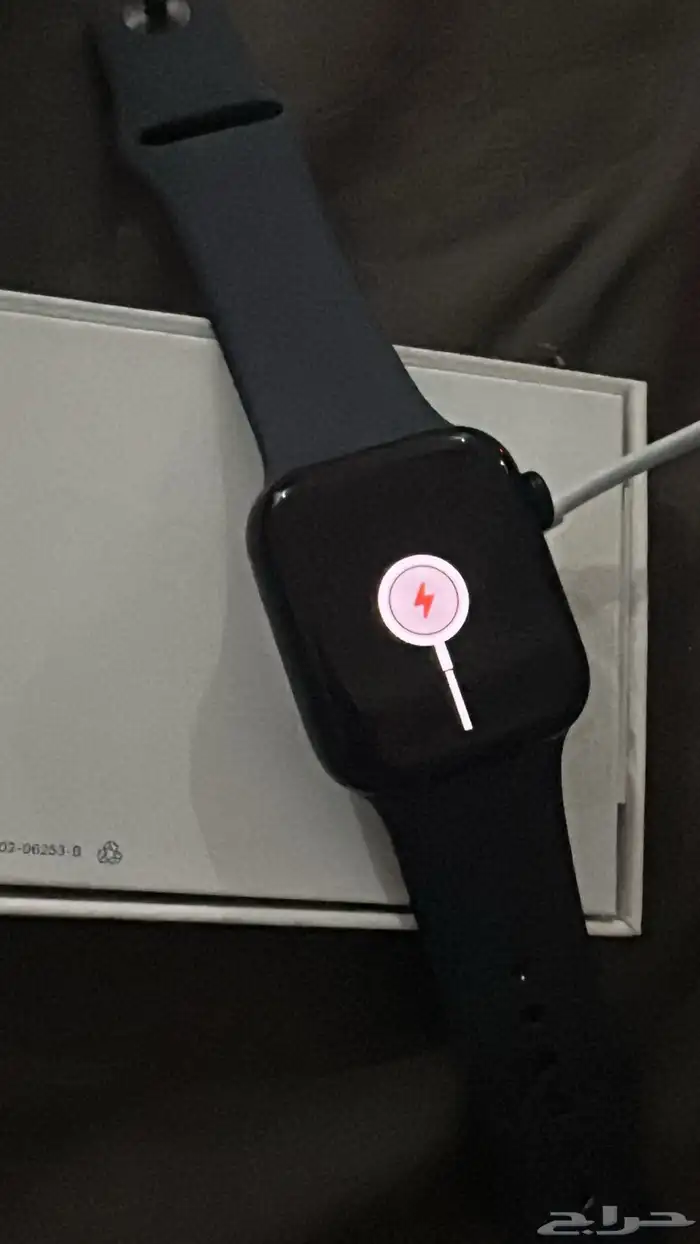ساعه ابل واتش اصدار SE 2024 لبستها اربع ايام ومعد احتاجها 1