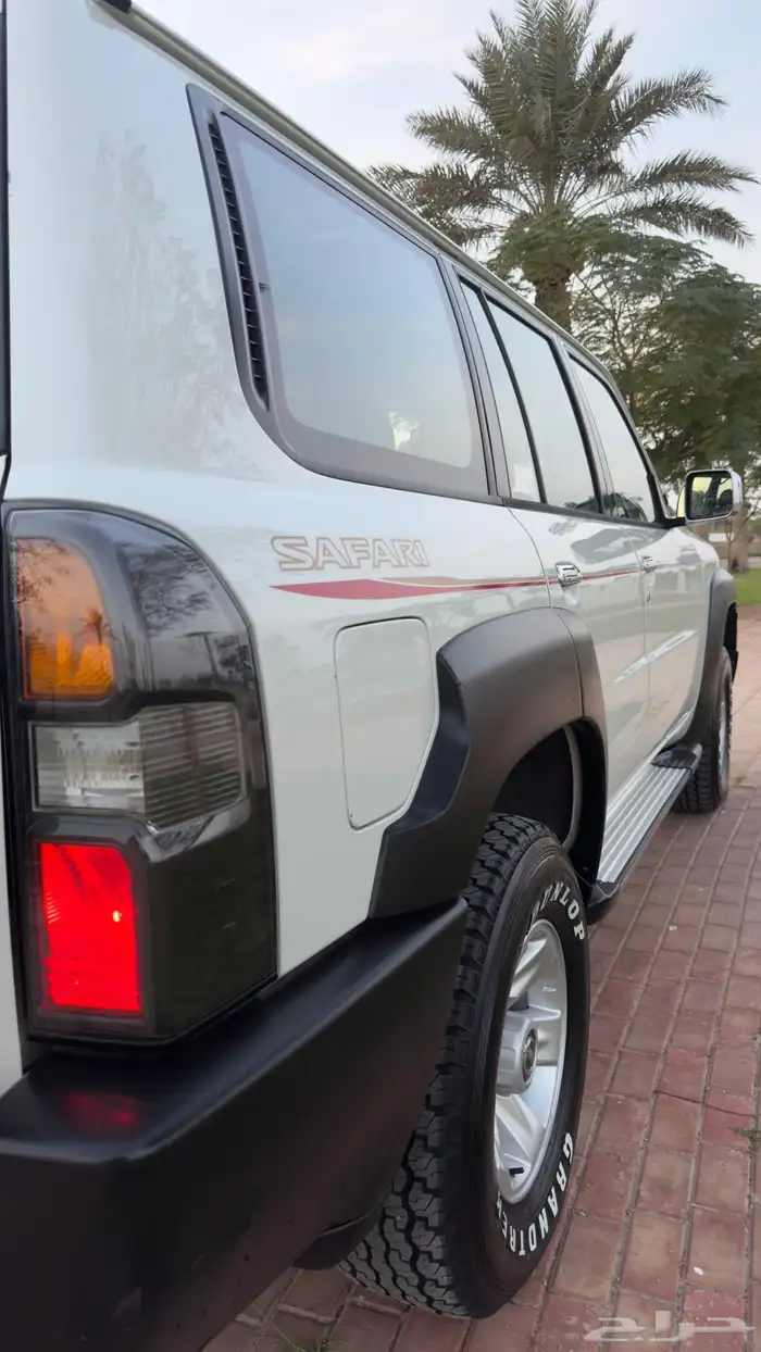 جيب سفاري نظيف قير عادي 10