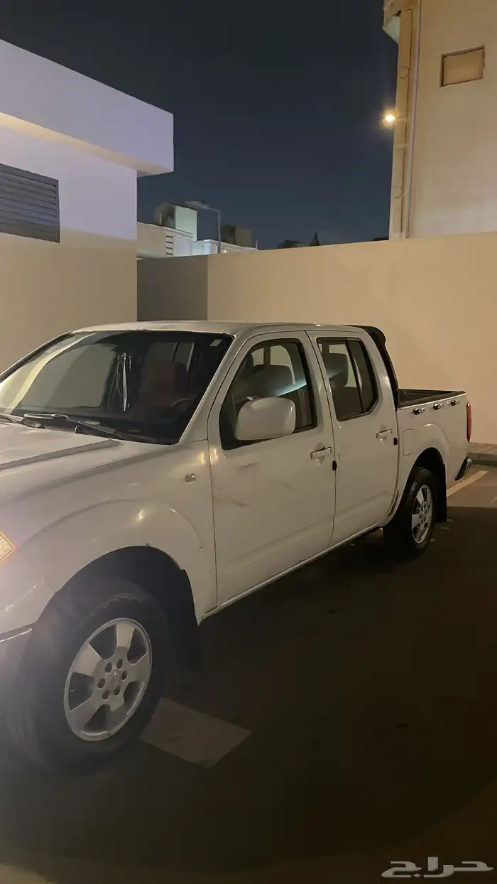 نيسان نافارا 2010 1