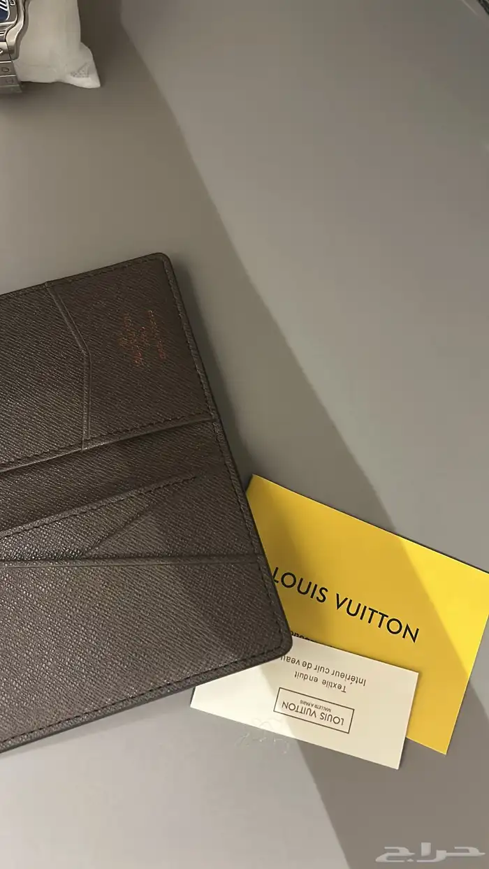 محفظه لويس فيتون الاكثر طلبا مع ادواتها اعلى سومه بياخذها 1